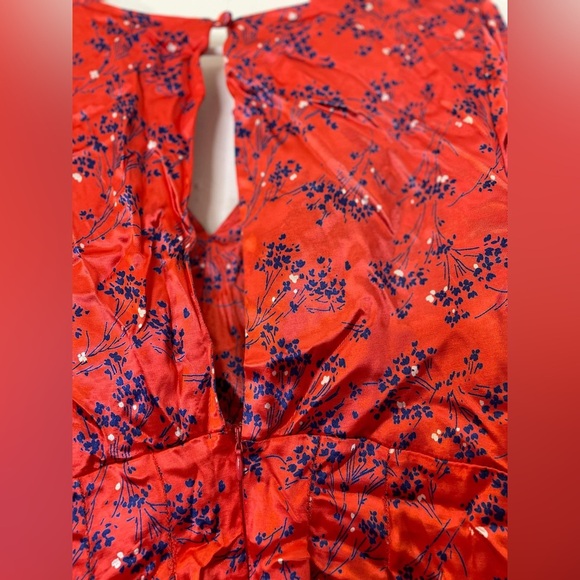 Topshop Women's Satin Floral Red Midi 2 Front Slits Split Back Neckline size 6 - Picture 7 of 9